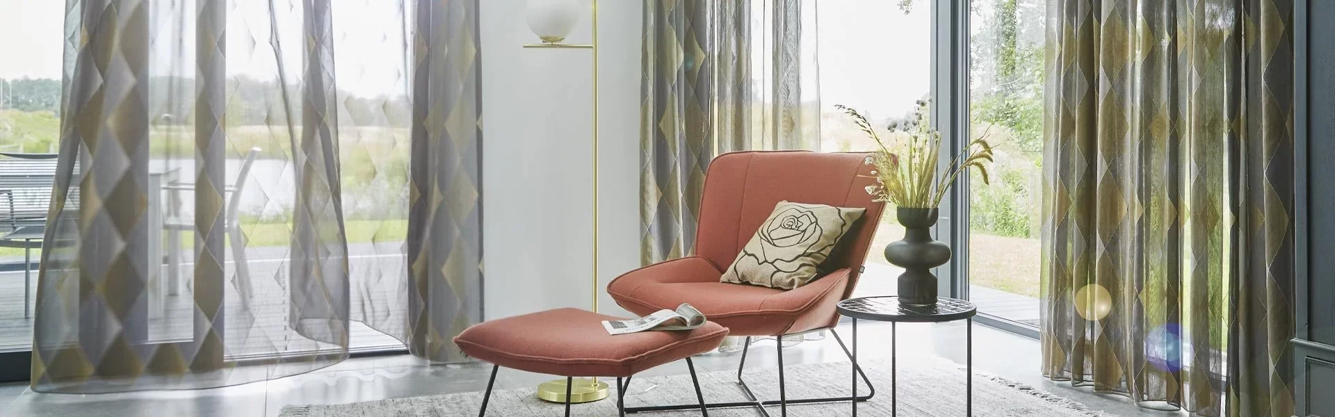 633-gordijnen_vitrage-header.webp 633-gordijnen_vitrage-header.webp